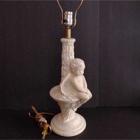 Vtg Underwriters Laboratories Portable Table Lamp Cream Cherub Sitting Plaster? - Picture 1 of 14